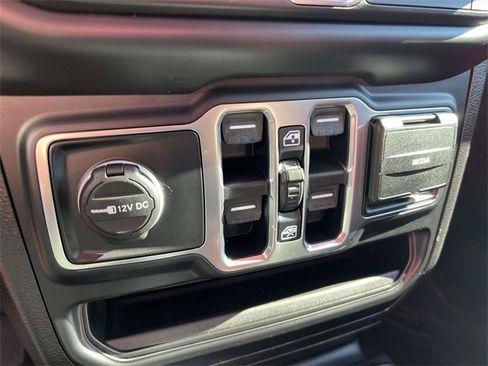 Used 2019 Jeep Wrangler Unlimited Sport S image 22