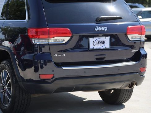 Used 2017 Jeep Grand Cherokee Limited w/ Luxury Group II AWD/4WD image 6