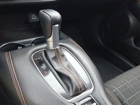 Certified 2025 Honda HR-V Sport image 12