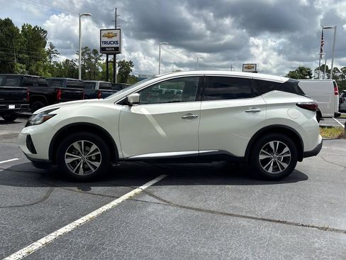 Used 2022 Nissan Murano S AWD/4WD image 2