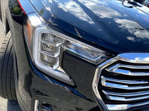 Used 2024 GMC Terrain SLT AWD/4WD image 27