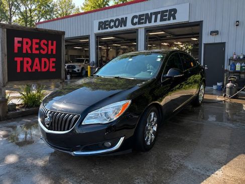 Used 2015 Buick Regal Premium FWD image 1