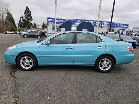 Used 2002 Lexus ES 330 image 2