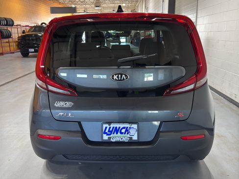 Used 2020 Kia Soul S FWD image 4