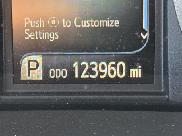 Used 2020 Toyota Sienna XLE Premium FWD image 30