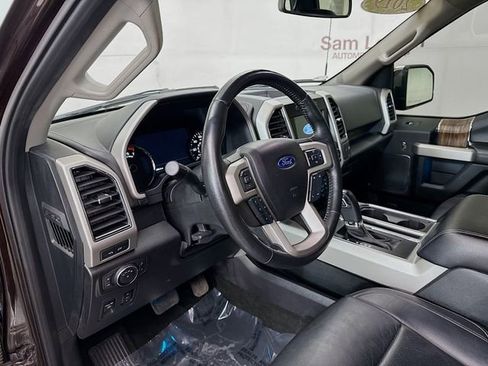 Used 2019 Ford F150 Lariat image 11