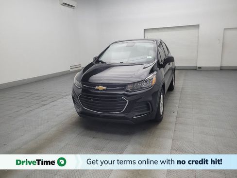 Used 2020 Chevrolet Trax LS w/ Tint and Cruise Package FWD image 1