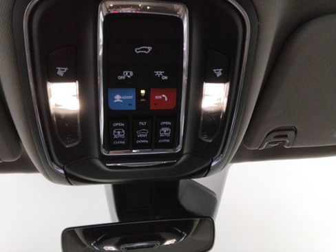 Used 2023 Jeep Wagoneer Series II w/ Premium Group I image 29