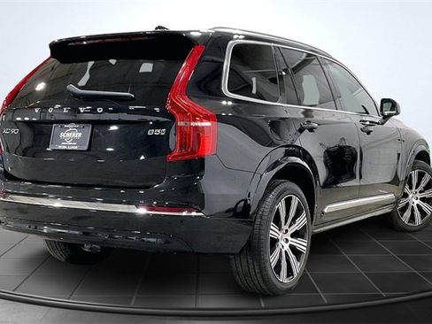 Certified 2024 Volvo XC90 B5 Plus image 3