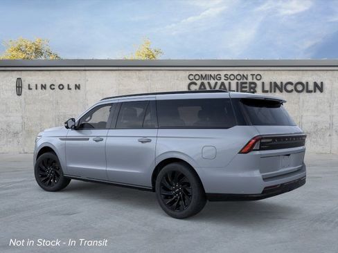 New 2026 Lincoln Navigator L Reserve AWD/4WD image 4