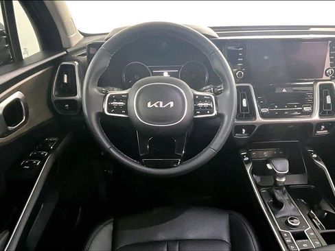Used 2023 Kia Sorento X-Line EX image 8