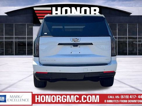 Used 2026 Cadillac Escalade Sport w/ Touring Package AWD/4WD image 5