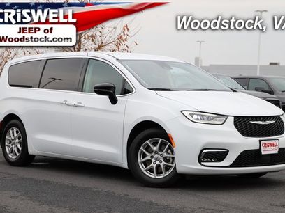 Used 2024 Chrysler Pacifica Touring-L