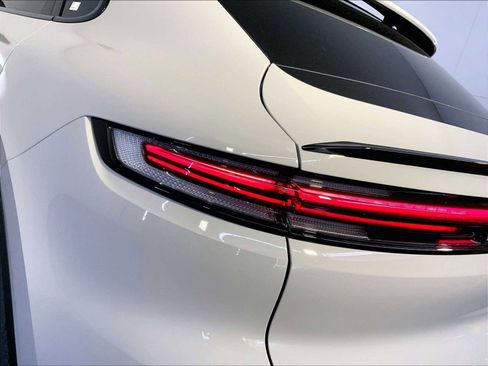 New 2026 Porsche Cayenne S AWD/4WD image 18