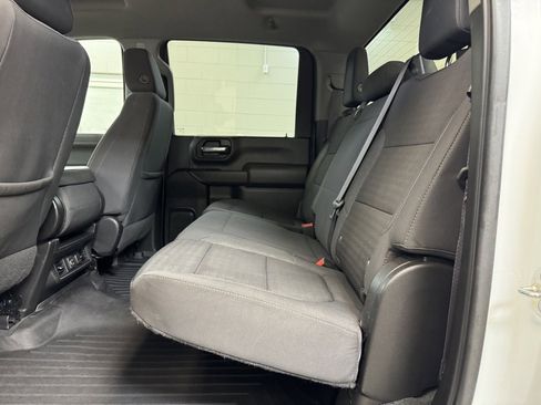 Used 2022 Chevrolet Silverado 2500 LT w/ Convenience Package image 17