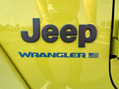 Used 2023 Jeep Wrangler Unlimited Rubicon 4xe w/ Steel Bumper Group AWD/4WD image 26