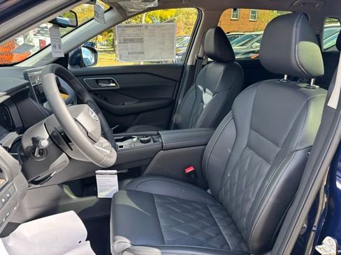 New 2026 Nissan Rogue Platinum w/ Platinum Premium Package image 13