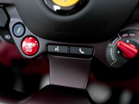 Used 2020 Ferrari Portofino RWD image 79