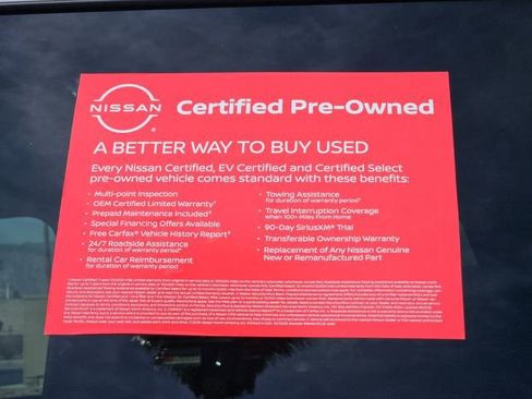 Used 2024 Nissan Rogue SV FWD image 4