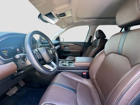 Used 2025 Honda Pilot Elite image 22