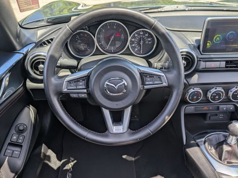 Used 2017 MAZDA MX-5 Miata Grand Touring RWD image 11