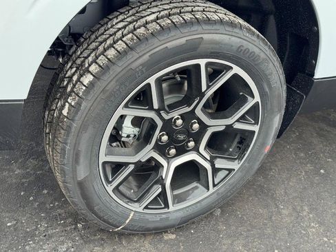 New 2026 Ford Maverick Lariat w/ 4K Tow Package image 4