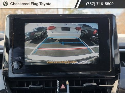 Used 2023 Toyota Corolla LE image 17