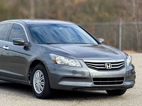 Used 2011 Honda Accord LX image 15