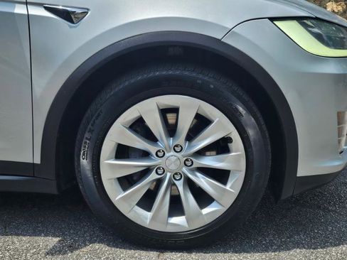 Used 2018 Tesla Model X 100D AWD/4WD image 16