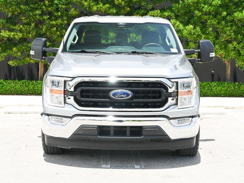 Used 2022 Ford F150 XLT w/ Trailer Tow Package RWD image 2