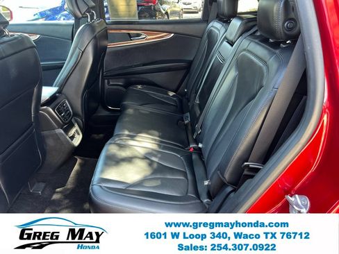 Used 2019 Lincoln Nautilus Select w/ Cargo Utility Package FWD image 20