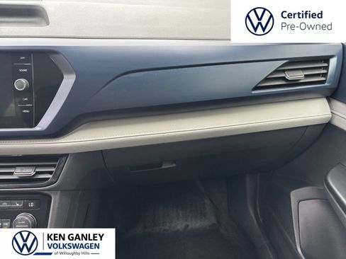 Used 2024 Volkswagen Taos SE FWD image 18