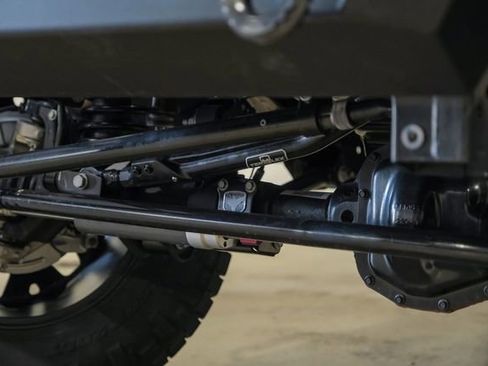 Used 2025 Jeep Gladiator Sport image 28