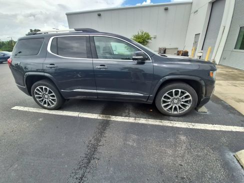 Used 2021 GMC Acadia Denali w/ Denali Technology Package FWD image 2