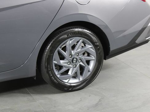 Certified 2024 Hyundai Elantra SEL FWD image 16