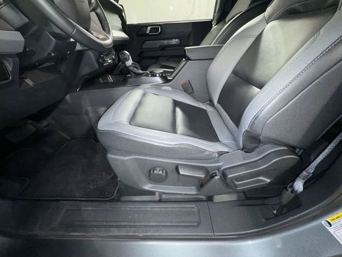 Used 2024 Ford Bronco Big Bend image 19
