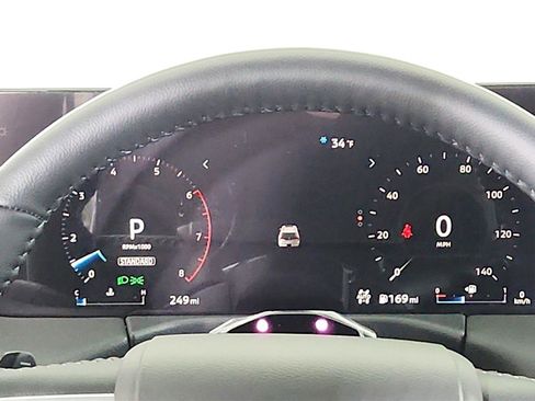 Certified 2025 Nissan Armada SL w/ Captain's Chari Seat Package AWD/4WD image 28