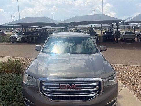 Used 2019 GMC Acadia SLT w/ LPO, Cargo Package AWD/4WD image 2