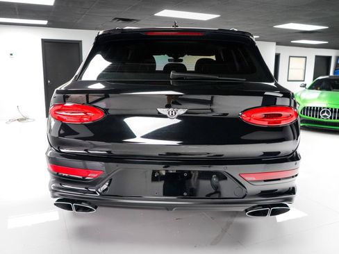 Used 2022 Bentley Bentayga AWD/4WD image 5