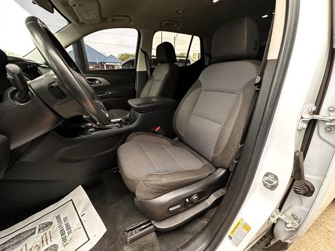 Used 2018 Chevrolet Traverse LT AWD/4WD image 10