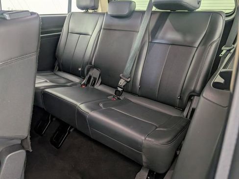 Used 2024 Ford Expedition Max XLT image 29