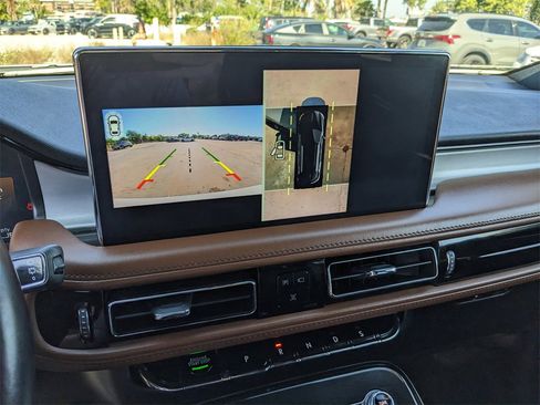 Used 2022 Lincoln Nautilus Reserve image 27