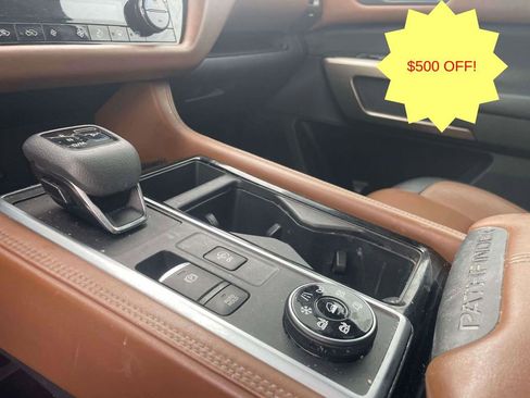 Used 2022 Nissan Pathfinder Platinum w/ Cargo Package AWD/4WD image 27