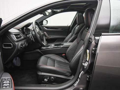 Used 2024 Maserati Ghibli Modena Ultima Q4 AWD/4WD image 18