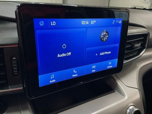 Used 2022 Ford Explorer XLT w/ Equipment Group 202A image 24