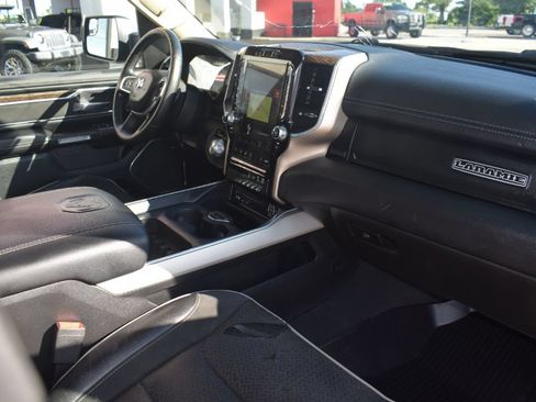 Used 2019 RAM 1500 Laramie RWD image 14