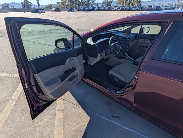 Used 2013 Honda Civic LX image 28