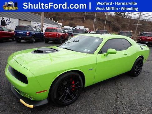 Used 2023 Dodge Challenger R/T w/ Plus Package image 1