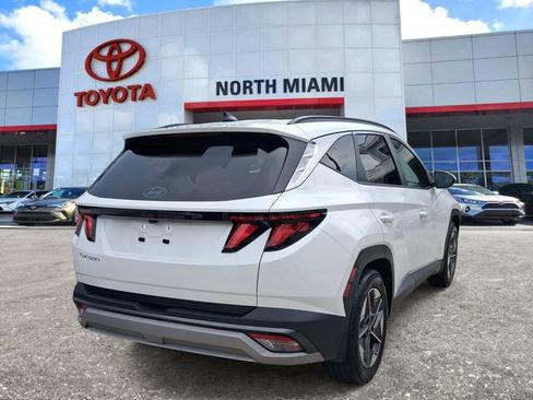 Used 2025 Hyundai Tucson SEL FWD image 4