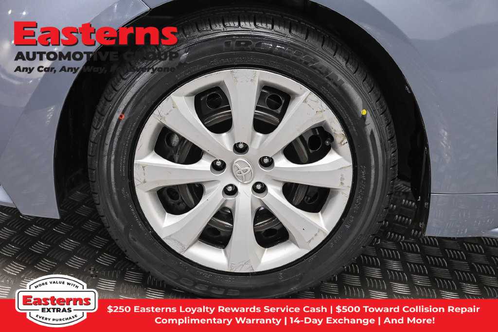 Used 2023 Toyota Corolla LE FWD image 32